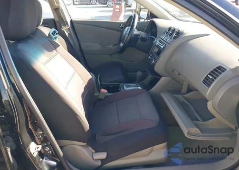 2012 Nissan Altima 2.5 из США, поврежденный, VIN 1N4AL2AP2CC261562